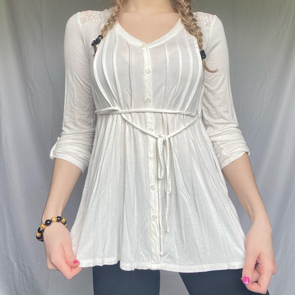 Motherhood Maternity White Small Flowy Blouse Top - Picture 6 of 9